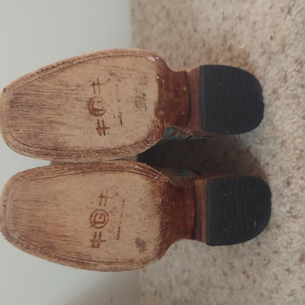 Western boots - Picture 4 of 7